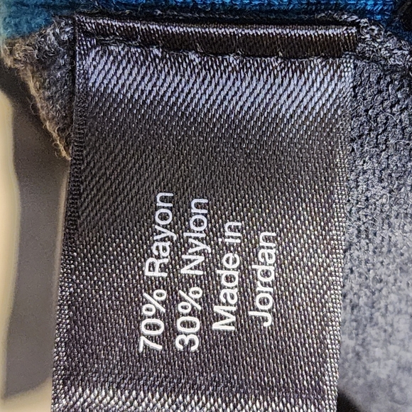 Lane Bryant Women's Mock Neck Gray Sweater with Blue Accents Plus Size 26/28 - Picture 11 of 12